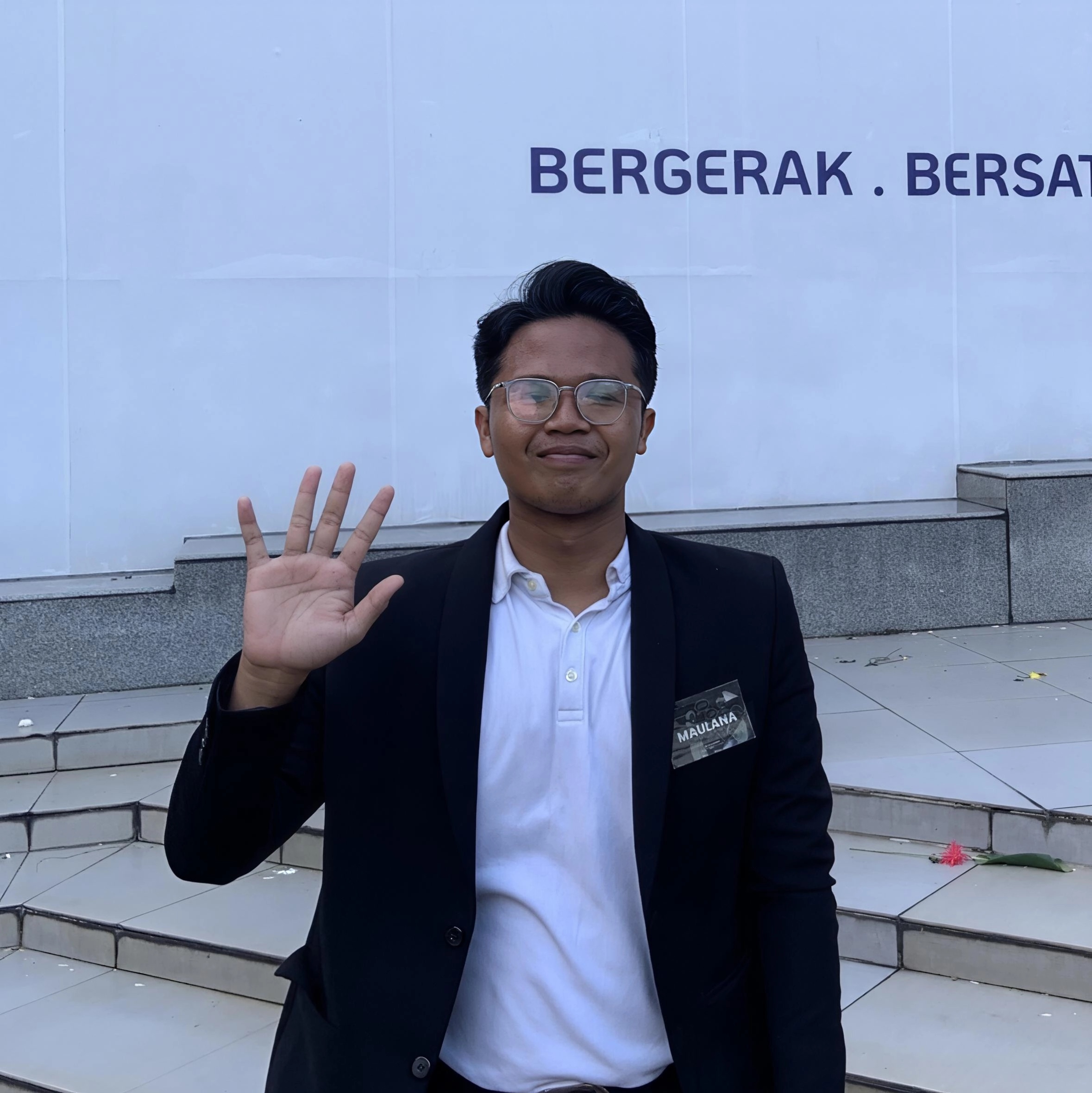 Pendiri 2